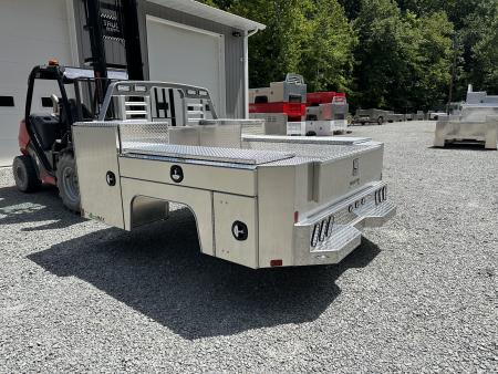 New Martin Truck Bodies Aluminum Gooseneck Service Body DRW 8' Diamond Tread *Clear Lens * Back Window Cut Out Gooseneck Bodies