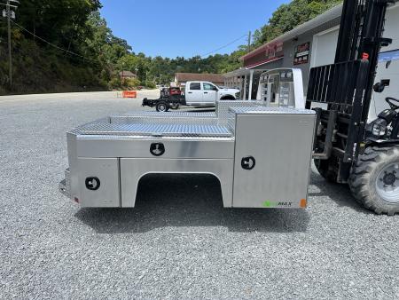 New Martin Truck Bodies Aluminum Gooseneck Service Body DRW 8' Diamond Tread *Clear Lens * Back Window Cut Out Gooseneck Bodies