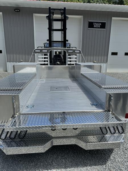 New Martin Truck Bodies Aluminum Gooseneck Service Body DRW 8' Diamond Tread *Clear Lens * Back Window Cut Out Gooseneck Bodies