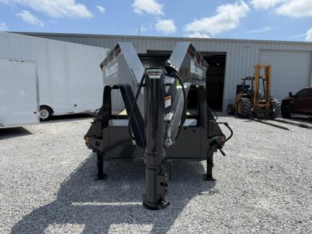 New HillCrest Gooseneck 35+5 17.6 W/ Max Ramps