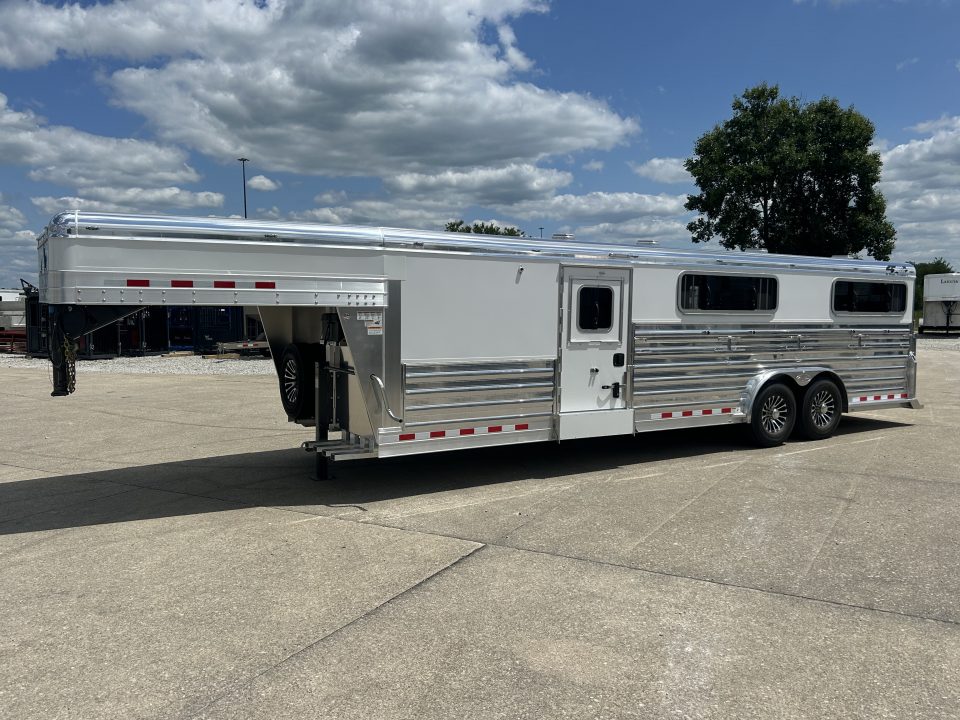 2027 8×26 Horse Livestock Trailer photo 2
