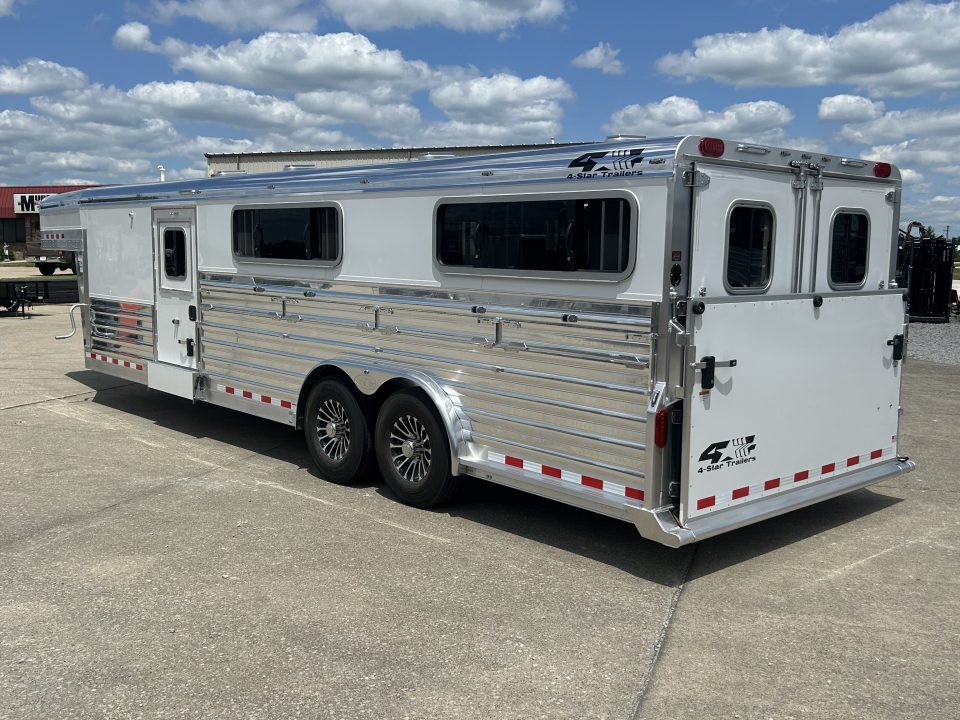 2027 8×26 Horse Livestock Trailer photo 3