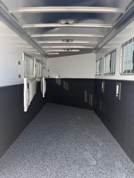 New 2026 Featherlite 3 Horse Gooseneck Premier Tack Horse Trailer