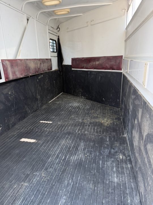 Used 2000 Logan Coach 3H BP Stock / Stock Combo Trailer