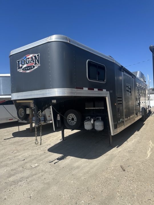 2019 Logan Coach Living