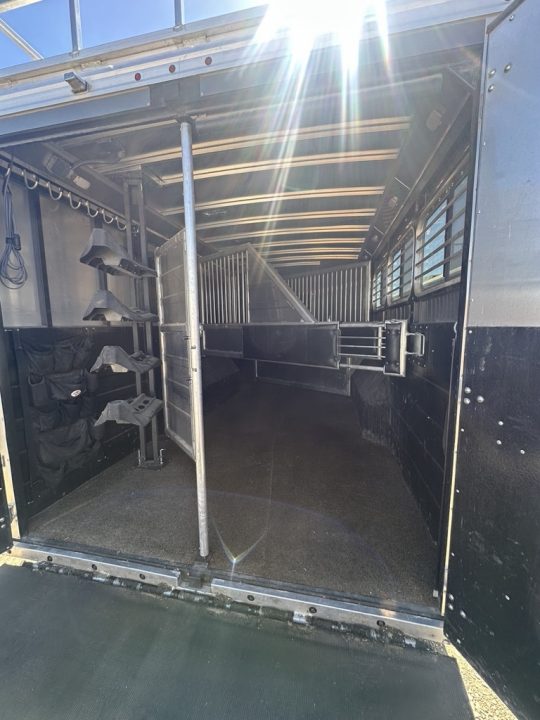 Used 2019 Logan Coach Living Quarters