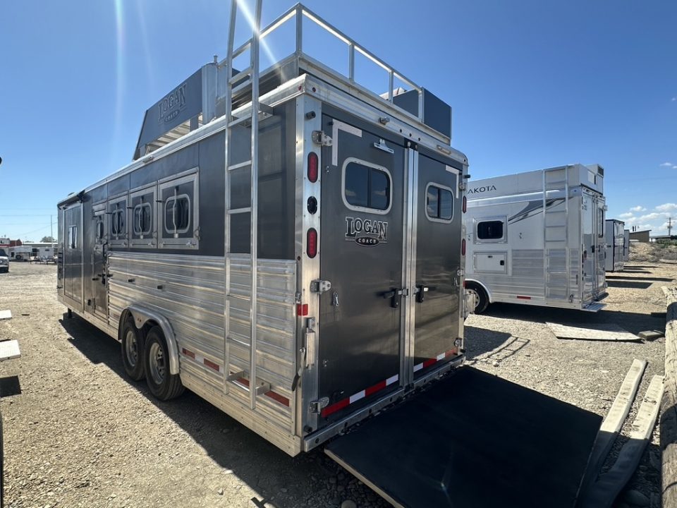 Used 2019 Logan Coach Living Quarters