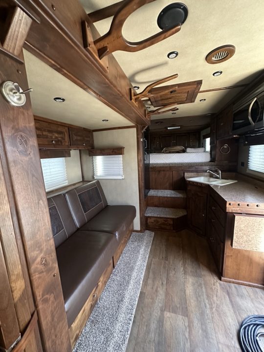 Used 2019 Logan Coach Living Quarters