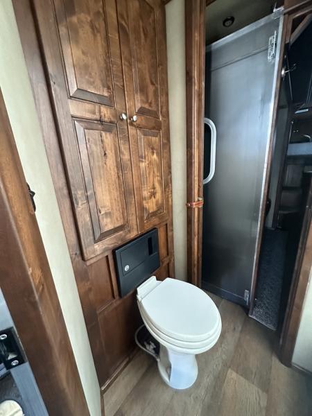 Used 2019 Logan Coach Living Quarters