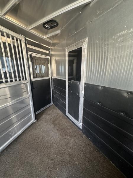 Used 2019 Logan Coach Living Quarters