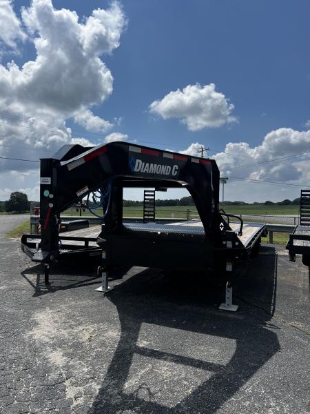 New 2026 Diamond C Trailers 102x25FMAX207 Equipment Trailer