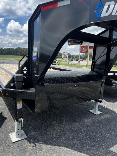 New 2026 Diamond C Trailers 102x25FMAX207 Equipment Trailer