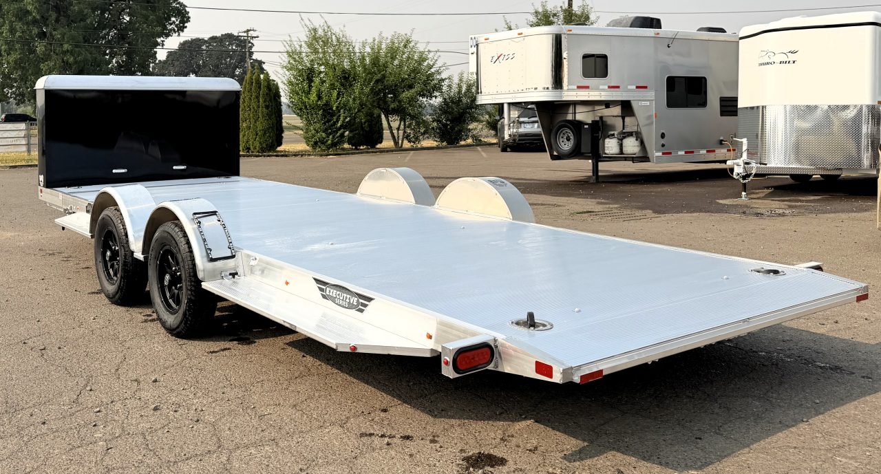 2027 Aluma 8218H photo 2