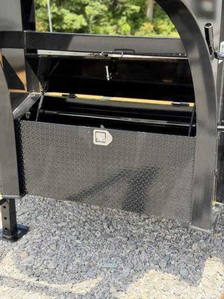 New 2027 PJ Trailers 102" x 20' LD Deckover Trailer