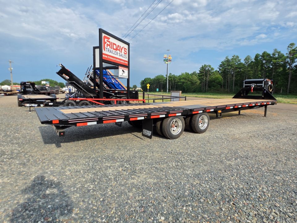New 2026 Diamond C Trailers FMAX216 35' x 102" 40K Hydraulic Dovetail Pacesetter Edition