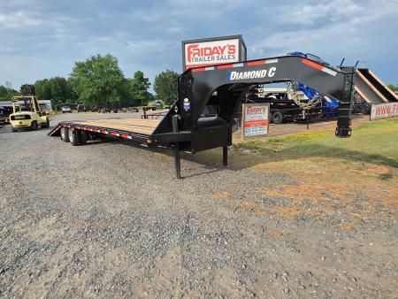New 2026 Diamond C Trailers FMAX216 35' x 102" 40K Hydraulic Dovetail Pacesetter Edition