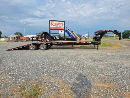 New 2026 Diamond C Trailers FMAX216 35' x 102" 40K Hydraulic Dovetail Pacesetter Edition