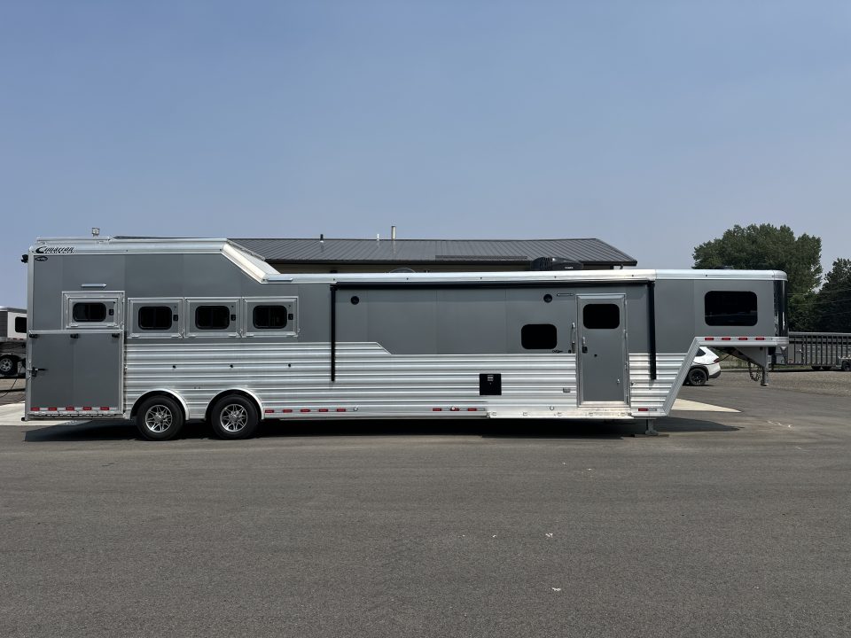 Used 2023 Cimarron Norstar 4 Horse Sideload 15'6" Outlaw Living Quarter