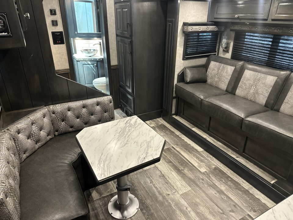 Used 2023 Cimarron Norstar 4 Horse Sideload 15'6" Outlaw Living Quarter