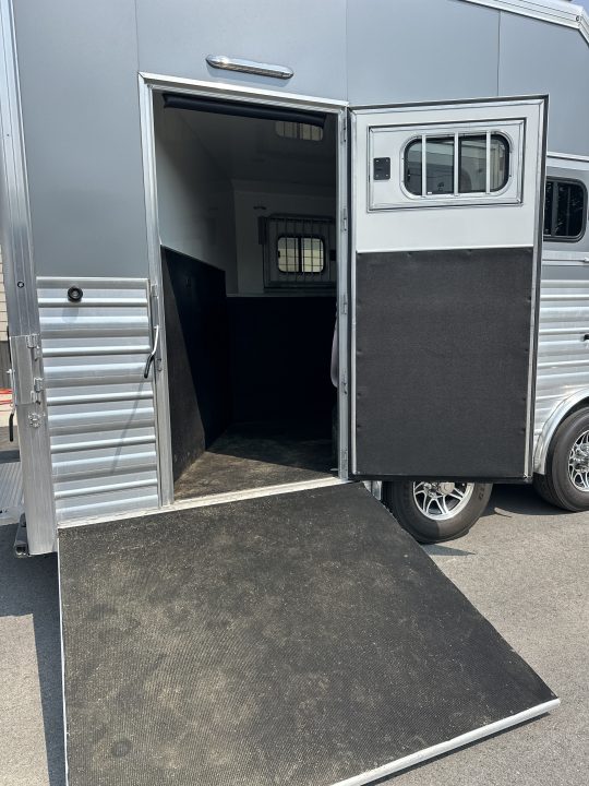 Used 2023 Cimarron Norstar 4 Horse Sideload 15'6" Outlaw Living Quarter