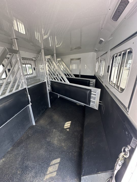 Used 2023 Cimarron Norstar 4 Horse Sideload 15'6" Outlaw Living Quarter