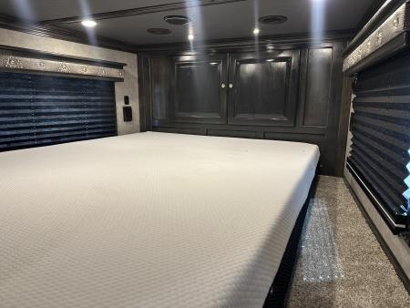 Used 2023 Cimarron Norstar 4 Horse Sideload 15'6" Outlaw Living Quarter
