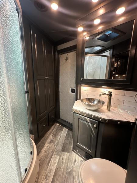 Used 2023 Cimarron Norstar 4 Horse Sideload 15'6" Outlaw Living Quarter
