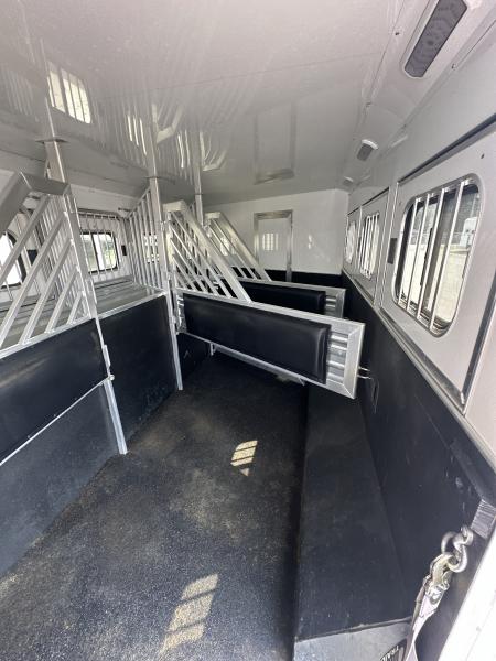 Used 2023 Cimarron Norstar 4 Horse Sideload 15'6" Outlaw Living Quarter