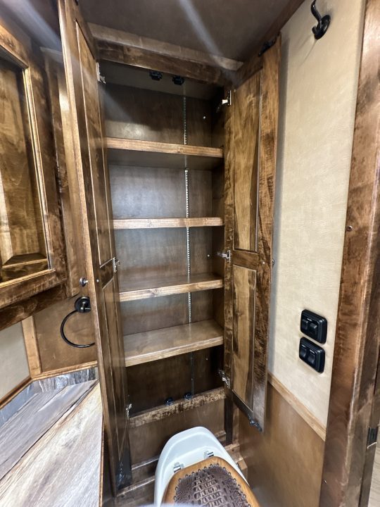 Used 2021 Cimarron 3 Horse with 14'3" Living Quarter