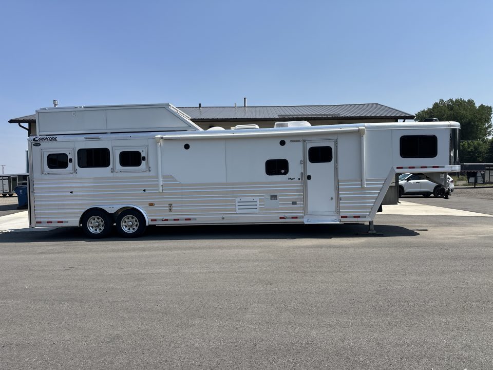 Used 2021 Cimarron 3 Horse with 14'3" Living Quarter