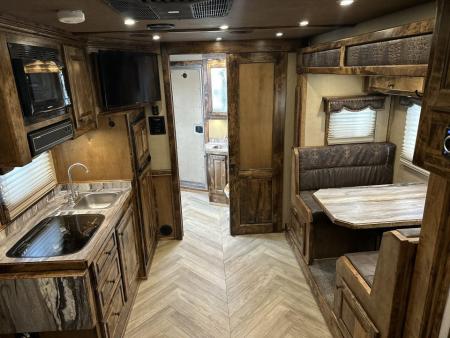 Used 2021 Cimarron 3 Horse with 14'3" Living Quarter