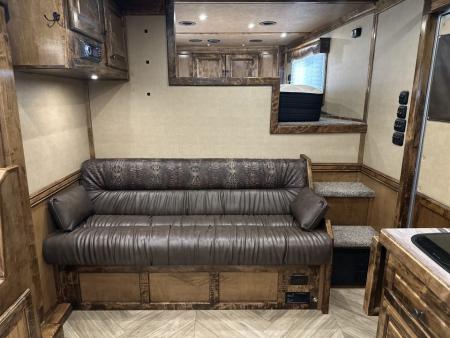 Used 2021 Cimarron 3 Horse with 14'3" Living Quarter