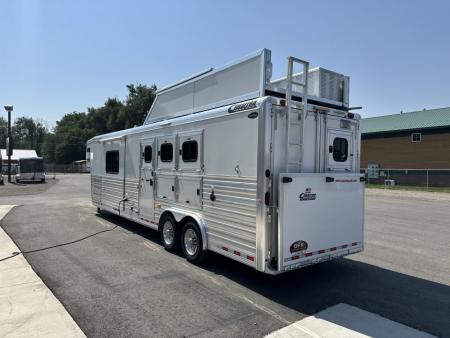 Used 2021 Cimarron 3 Horse with 14'3" Living Quarter