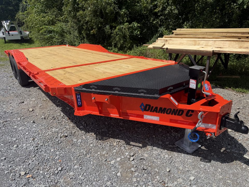 New 2026 Diamond C HXD208 DRIVE OVER FENDER TILT TRAILER ** ABS BRAKES ** 2 SPEED 15K JACK