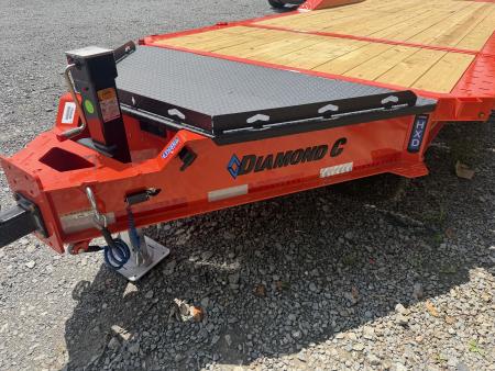 New 2026 Diamond C HXD208 DRIVE OVER FENDER TILT TRAILER ** ABS BRAKES ** 2 SPEED 15K JACK