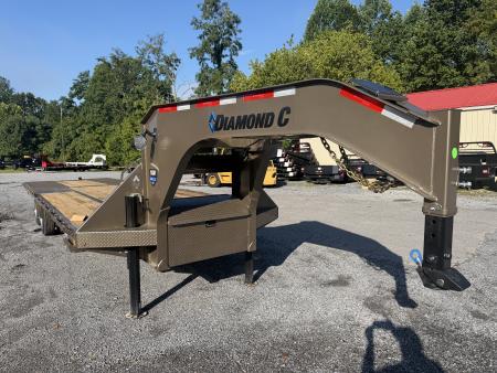 New 2026 Diamond C FMAX212 GOOSENECK FLATBED TRAILER PACESETTER EDITION WITH HYDRO JACK & DOVE , DISC BRAKES, 17.5 aluminum outer rims