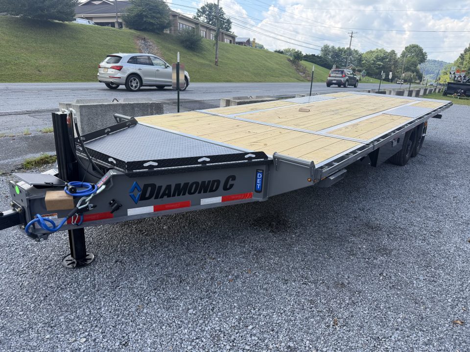 New 2026 Diamond C DET210 DECK OVER POWER TILT TRAILER ** ABS BRAKES** WITH HYDRO JACK & SOLAR CHARGER, WIRELESS REMOTE
