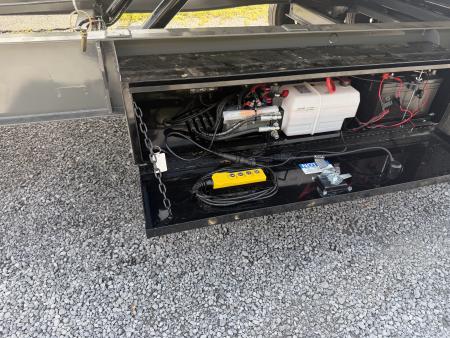 New 2026 Diamond C DET210 DECK OVER POWER TILT TRAILER ** ABS BRAKES** WITH HYDRO JACK & SOLAR CHARGER, WIRELESS REMOTE