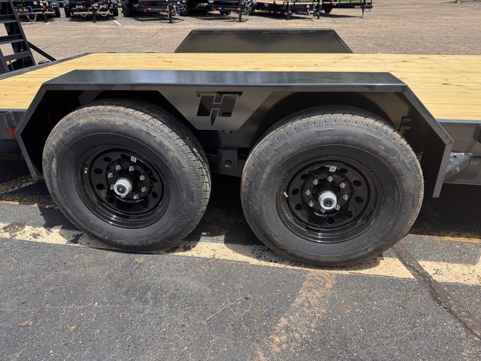 2027 Hillcrest Trailers photo 3