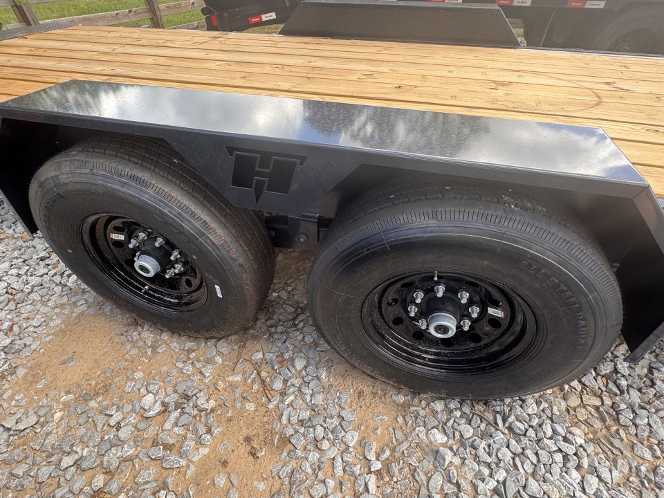 2027 Hillcrest Trailers photo 3