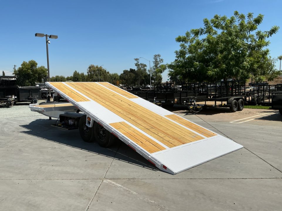 New 2027 Diamond C Trailers DEC207L26X102 8.5FT X 26FT 15.5K GVW Tilt Trailer
