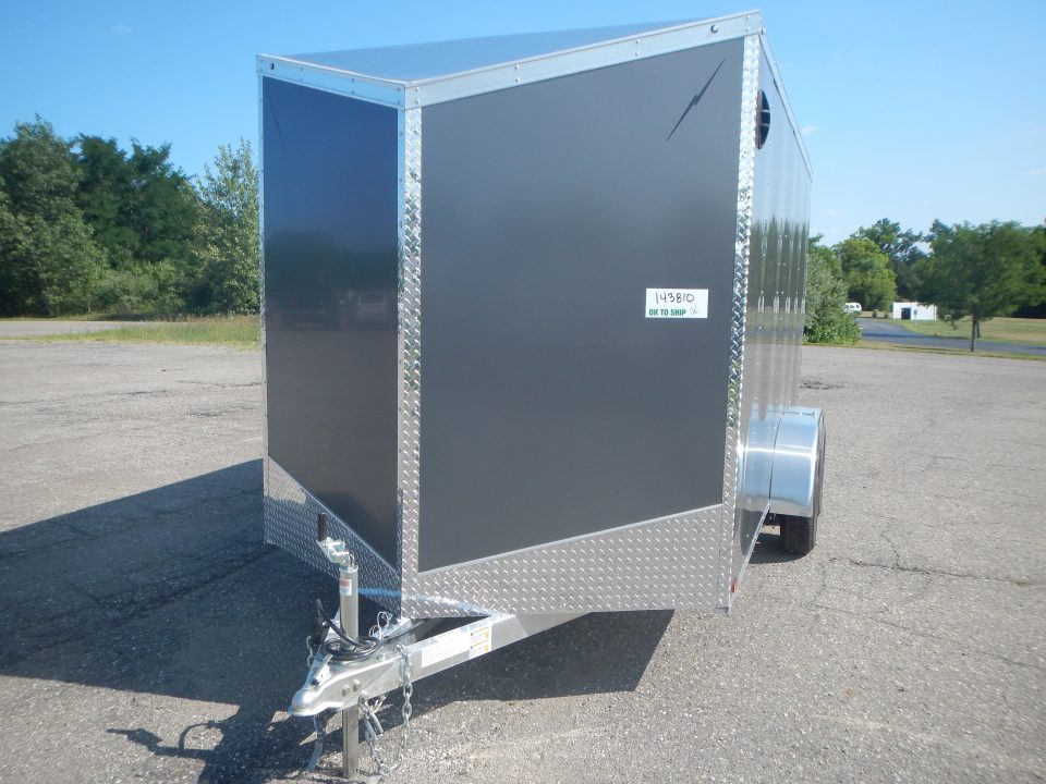 2027 Lightning photo 2