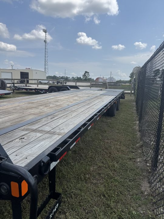 Consignment 2024 Load Trail GP0230 Flatbed Trailer
