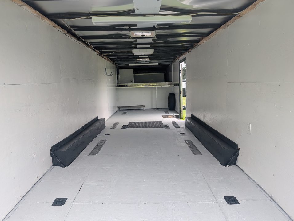 Used 1995 8.5X36 Pace American RACR TRAILER