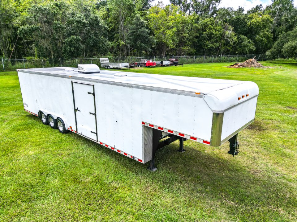 Used 1995 8.5X36 Pace American Race TRAILER