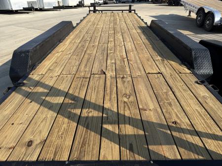 Used 2021 Load Trail 24’ HEAVY DUTY Flatbed 3-7000lb axles =21K Dovetail Trailer Fold Up Ramps