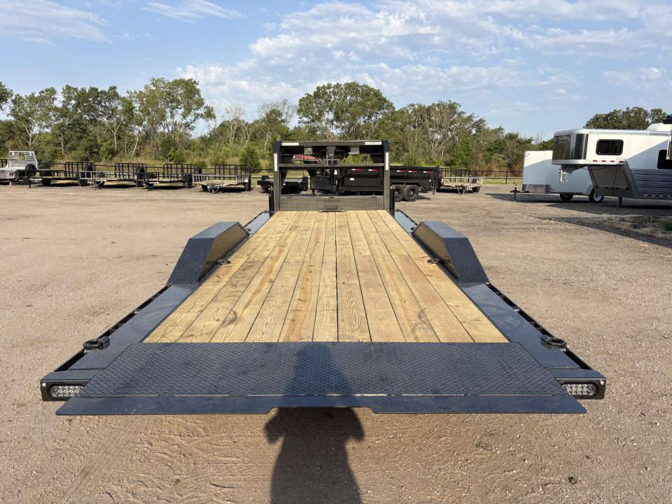 New 2027 MAXX-D T8X Tilt Trailer