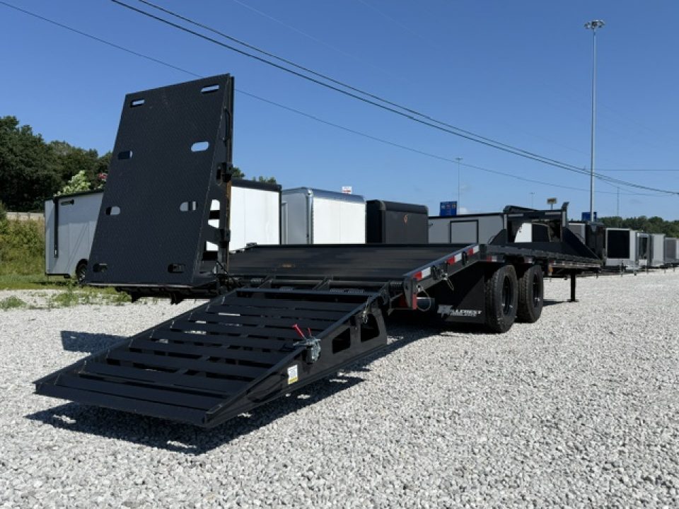 New 2026 Hillcrest Gooseneck 25+5 25.9K W/ Max Ramps