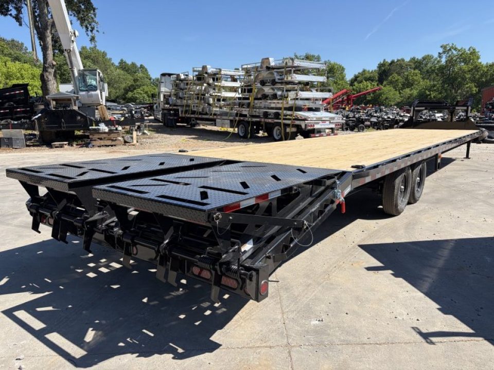 New 2027 Iron Bull FTG Deckover Trailer
