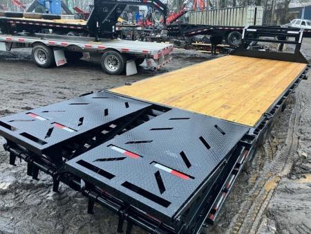 New 2027 Iron Bull FDG Deckover Trailer